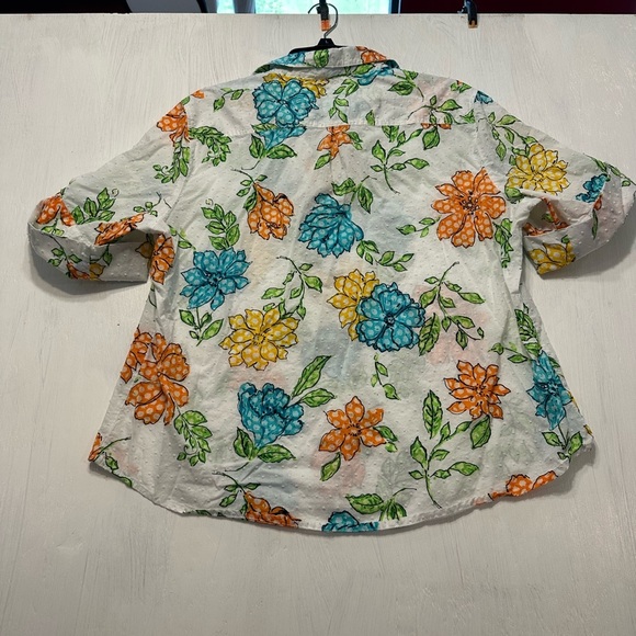 Cathy Daniels Women’s Floral Button Blouse XL 100% Cotton Textured Dot White Top - Picture 2 of 7